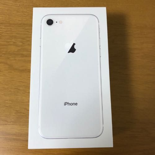 iPhone8シルバー